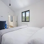 Villa 115 Višnjan